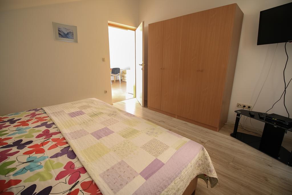 Apartment Ana Vodice Ngoại thất bức ảnh
