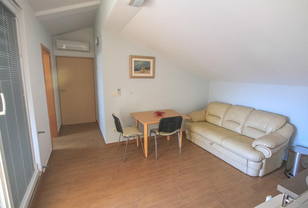 Apartment Ana Vodice Ngoại thất bức ảnh
