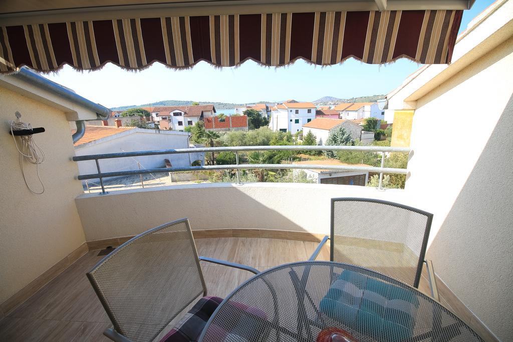 Apartment Ana Vodice Ngoại thất bức ảnh